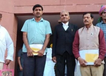 दौंड तालुक्यातील सहजपूरच्या उमेश म्हेत्रे यांची उपराष्ट्रपतीपदासाठी धाडसी उमेदवारी!