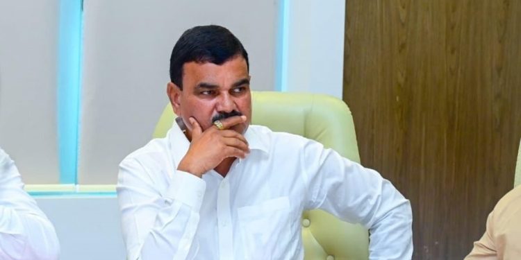 वाशिम जिल्ह्यातील नुकसानग्रस्त शेतकऱ्यांना १४५ कोटी ३५ लाख ४३ हजार रुपयांची मदत जाहीर!