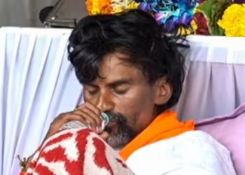 पाच दिवसांच्या उपोषणानंतर मनोज जरांगे यांचा लढा यशस्वी!