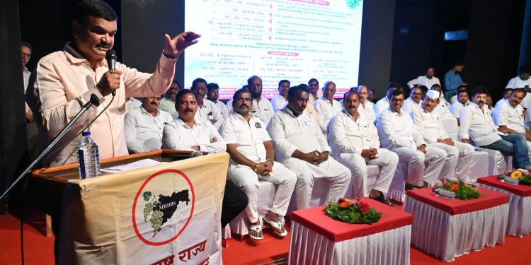 द्राक्ष बागायतदार संघटनेच्या मागण्या शासनस्तरावर स्वीकारणार – कृषीमंत्री दत्तात्रय भरणे.