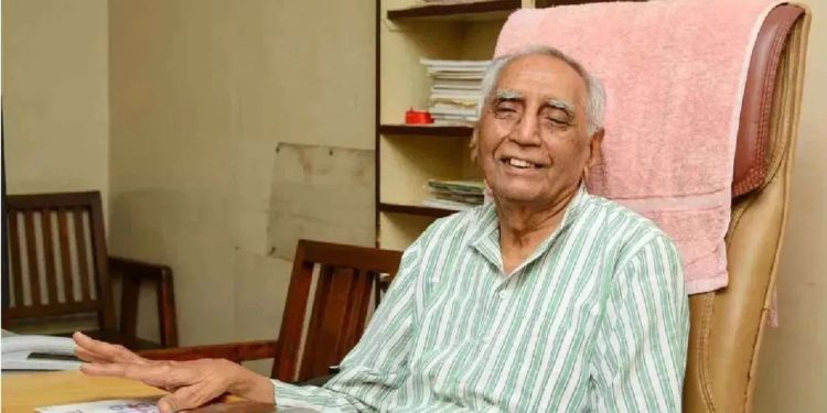 कष्टकऱ्यांचे आधारस्तंभ बाबा आढाव यांना आज अंतिम निरोप!