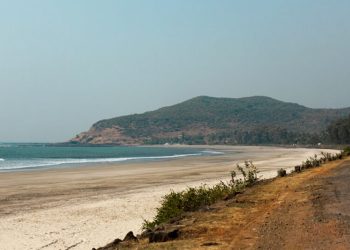 रायगडमध्ये भूत उतरवण्याच्या नावाखाली अल्पवयीन मुलीवर अत्याचार!